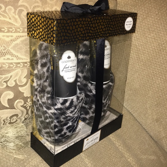 🐾 NWT Goldessence Foot Therapy Gift Set - Picture 3 of 8